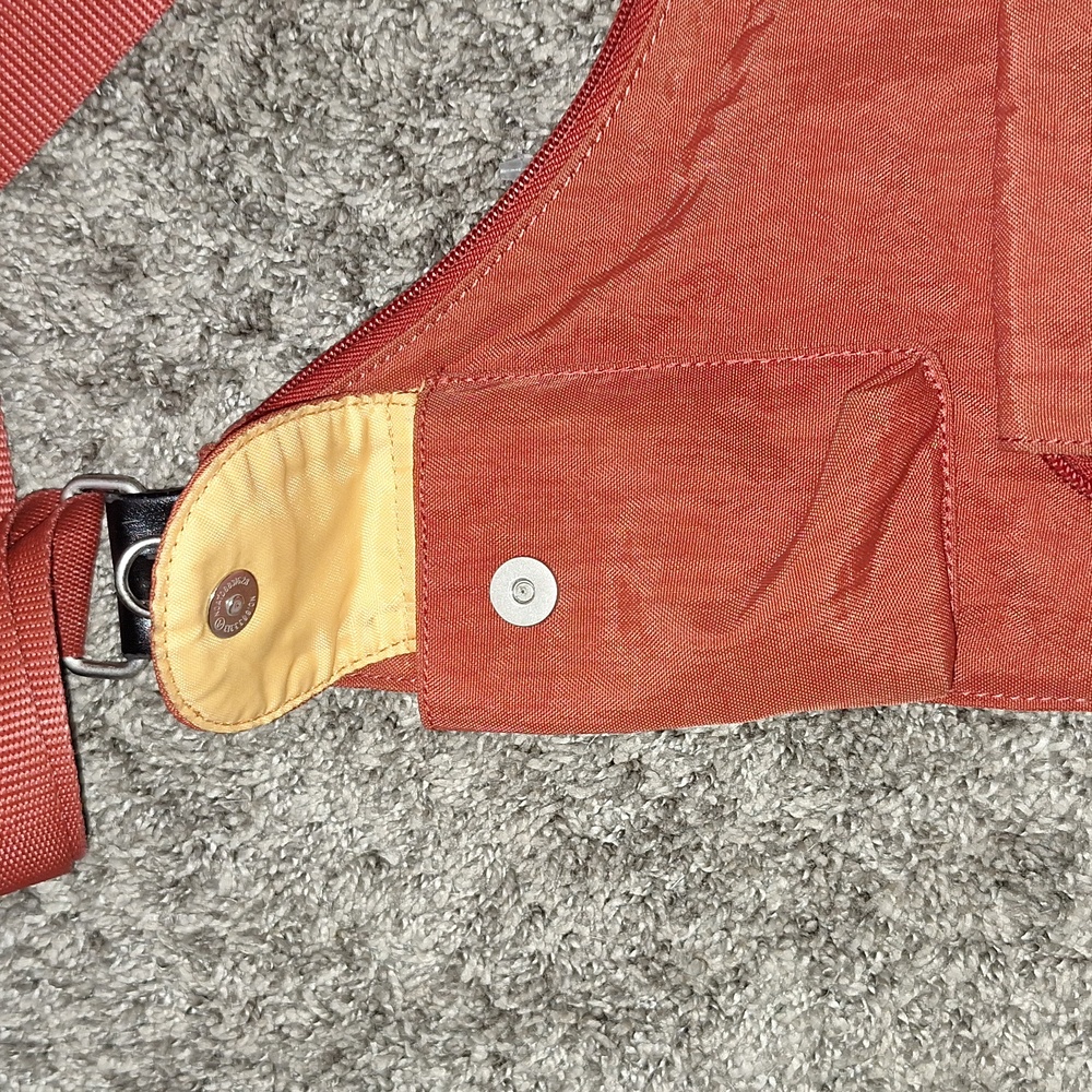 Baggallini medium crossbody zip canvas bag - brick red - Picture 10 of 12